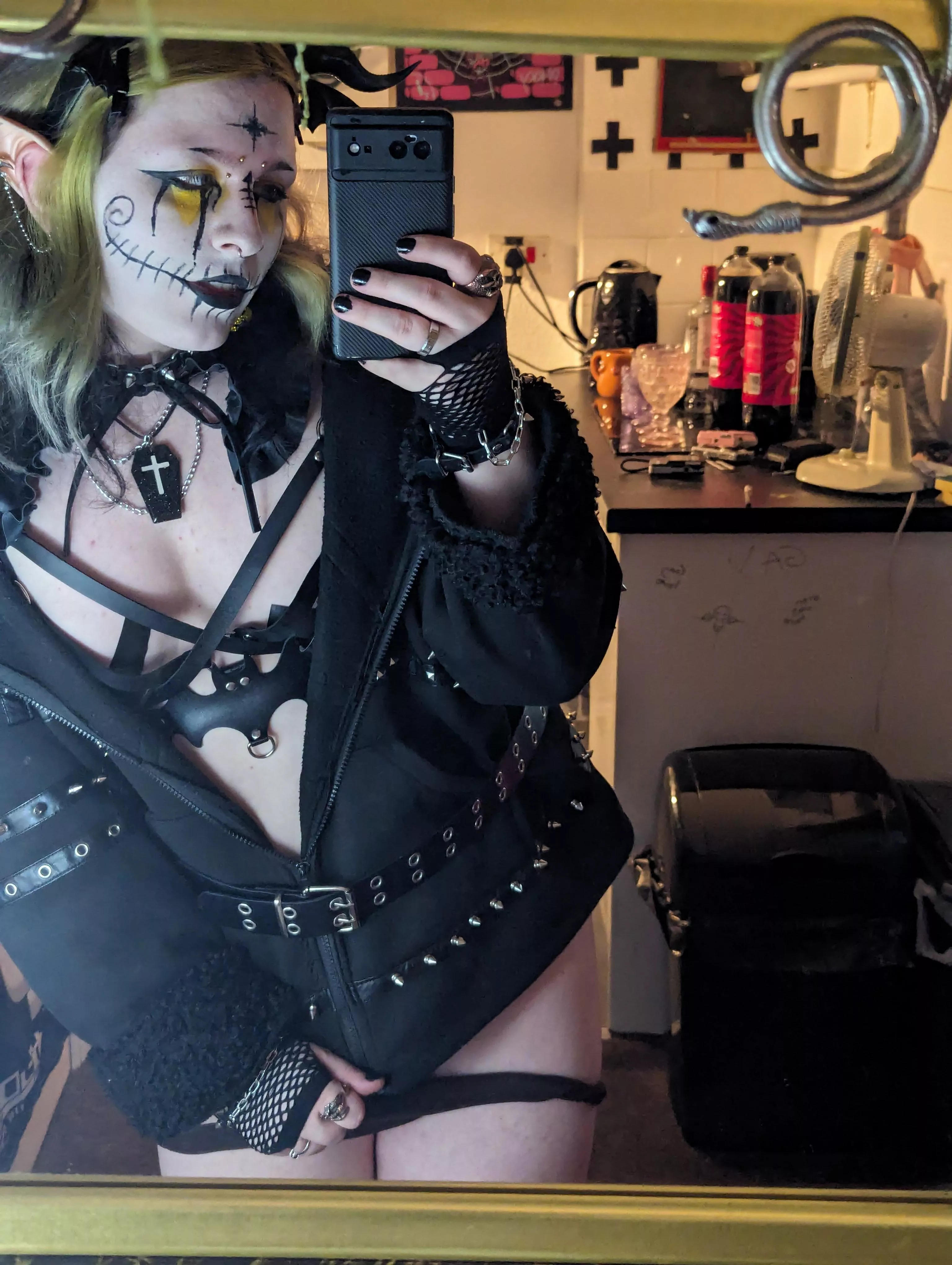 Wanna see what's underneath? 💕 posted by Clover_lover69