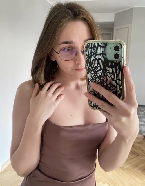 What d u think of the colour and style by Lexi-Diamondxo