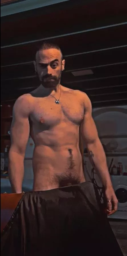 Always been that natural down there and rocking it posted by Sudden-Worth5505