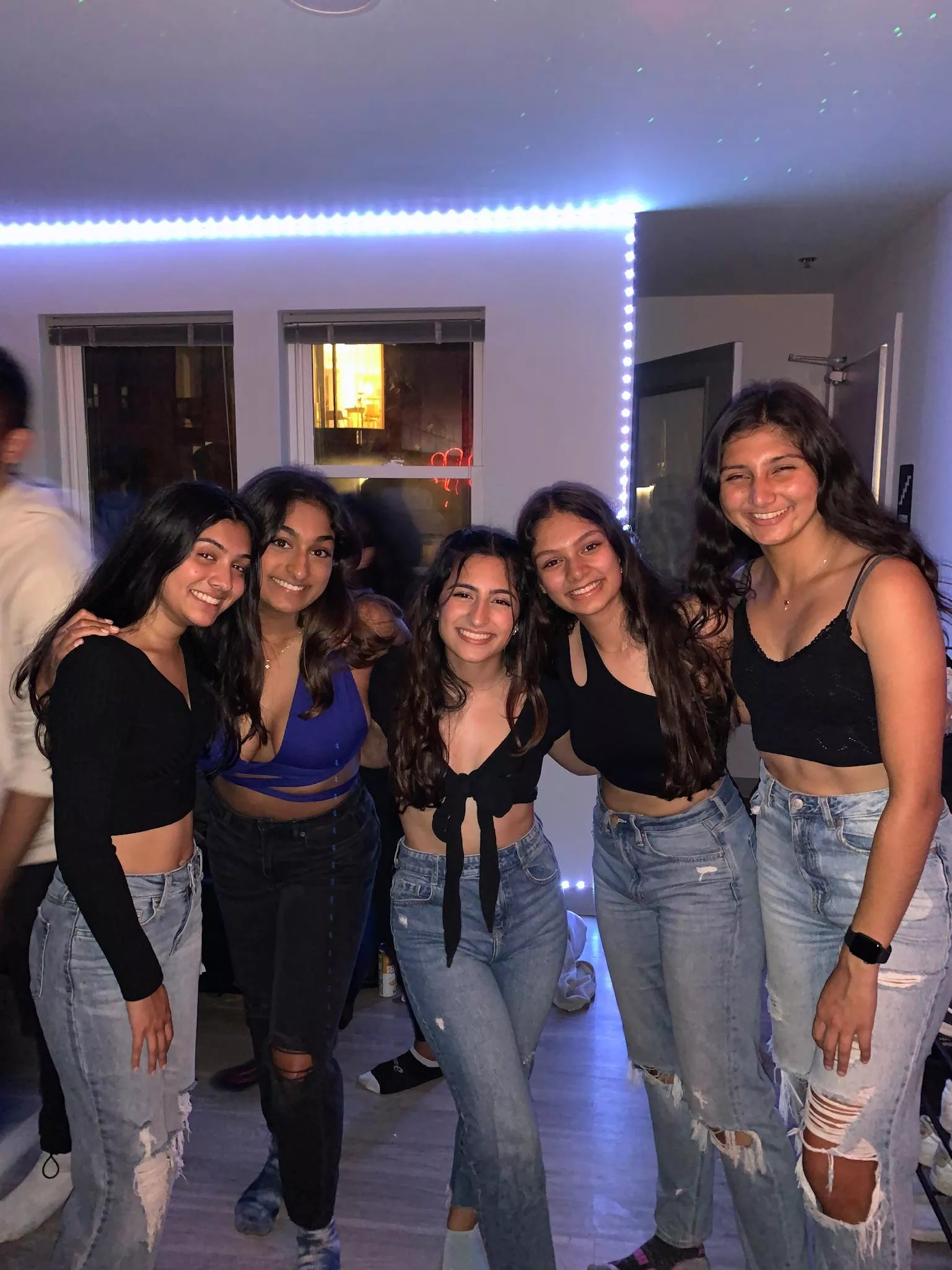 Choose who you sleep with tonight [6] posted by AdFriendly2612