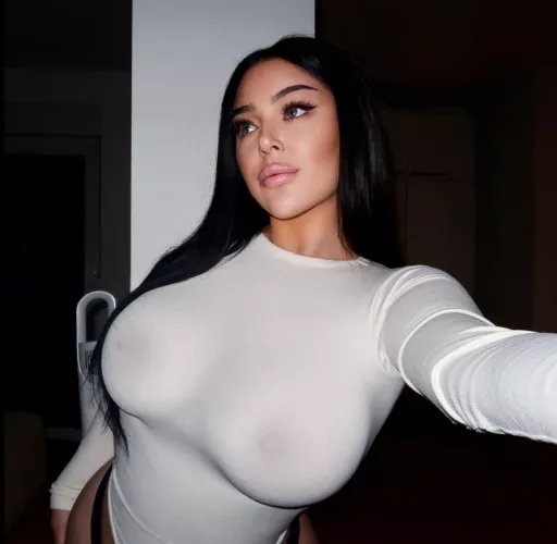 Claudia by Gold_Tubep