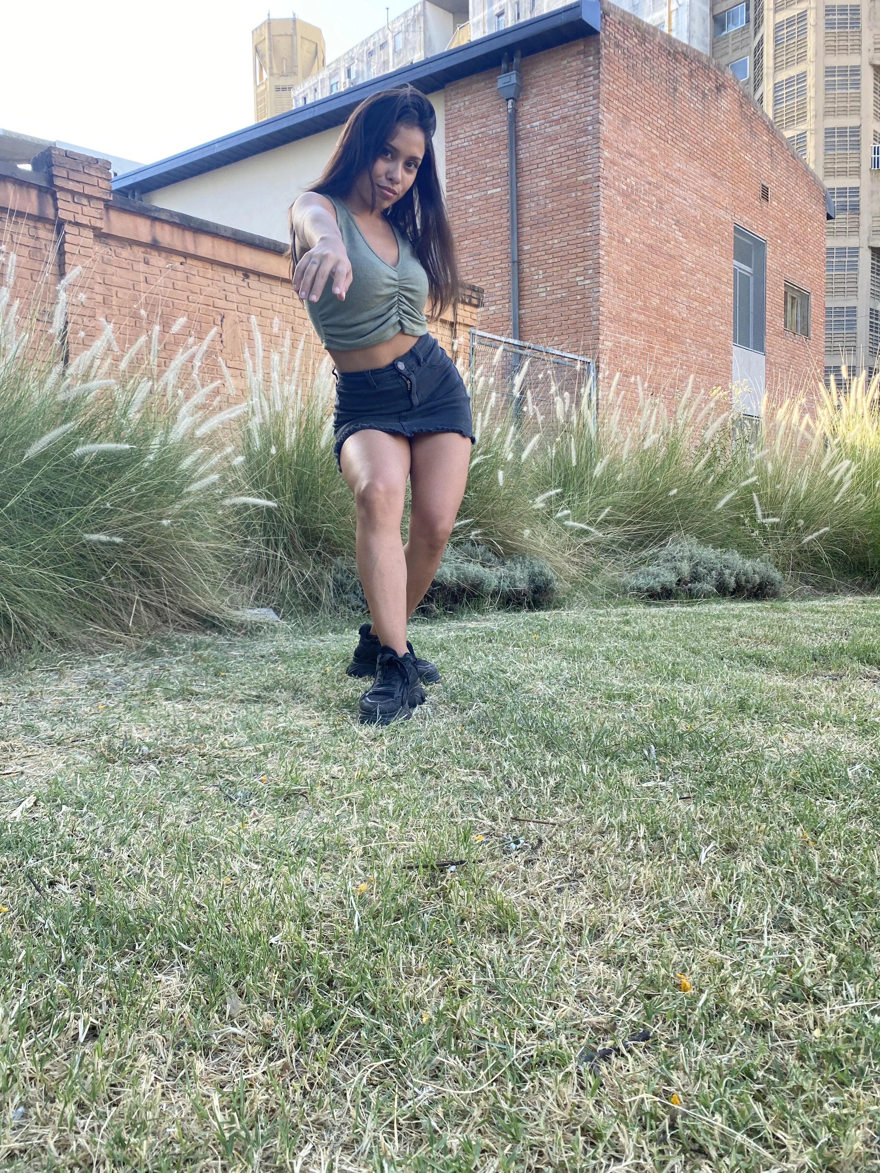 dancer girl F20 IUTR posted by ClaraR_Z2