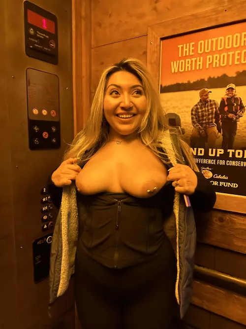 Elevator flashing is my favorite by 420lexisexi