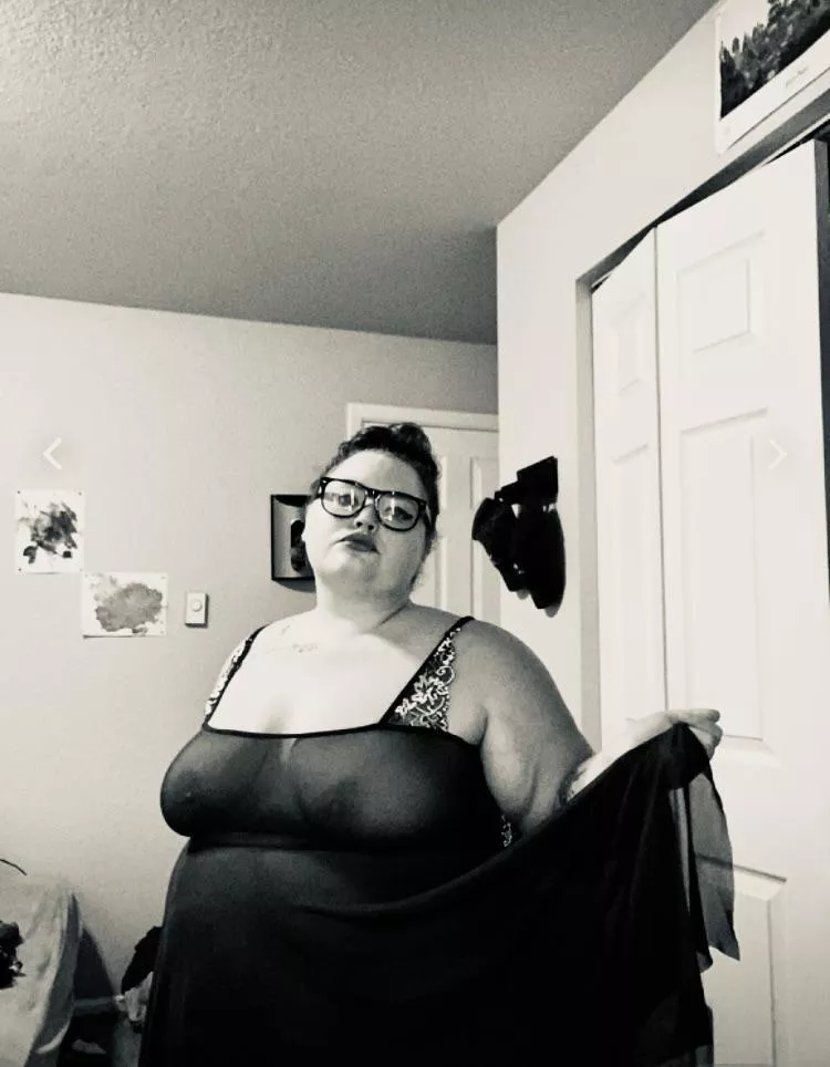 First person to guess the right color of my lingerie gets a free week trial posted by Its_aurabb