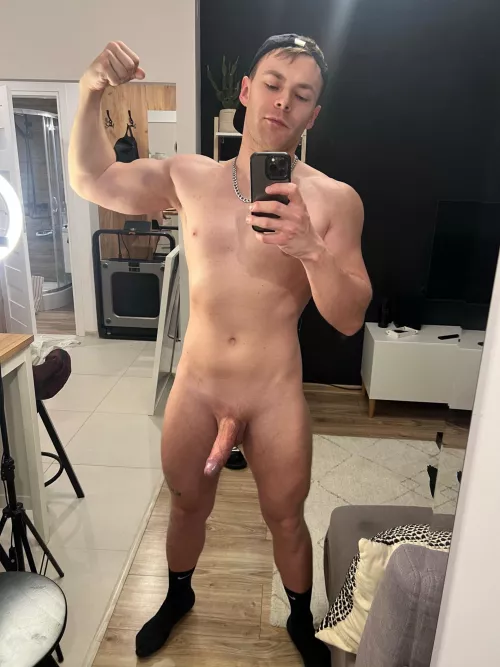 Get on your knees by filip_hot