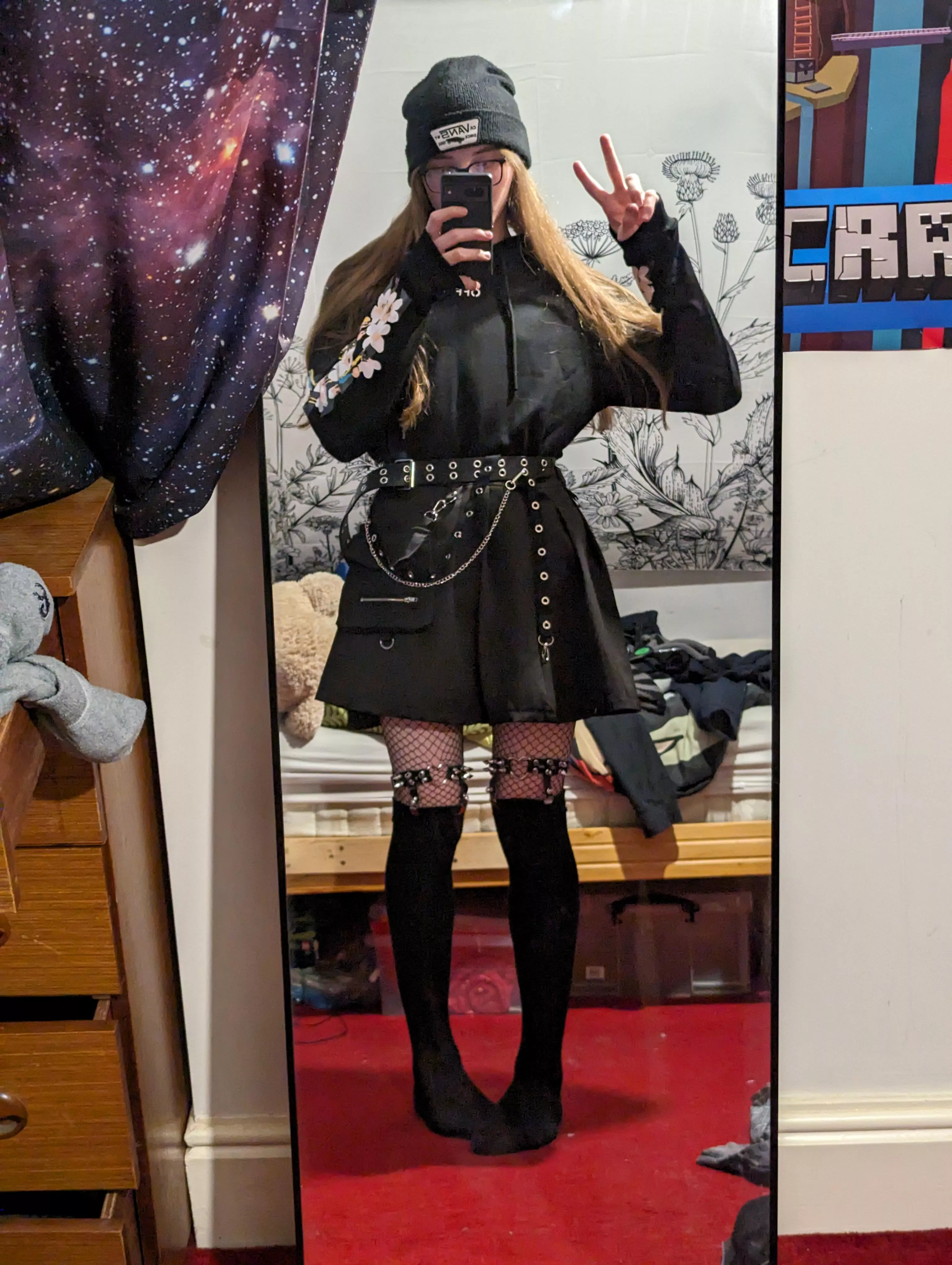 Hello to all the silly people in my phone :3 posted by Jaydenn_uwu