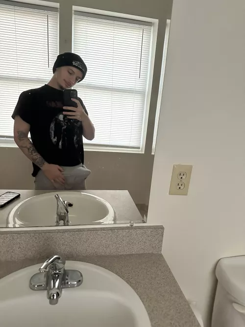 How’s your day going? by Rompiconejr