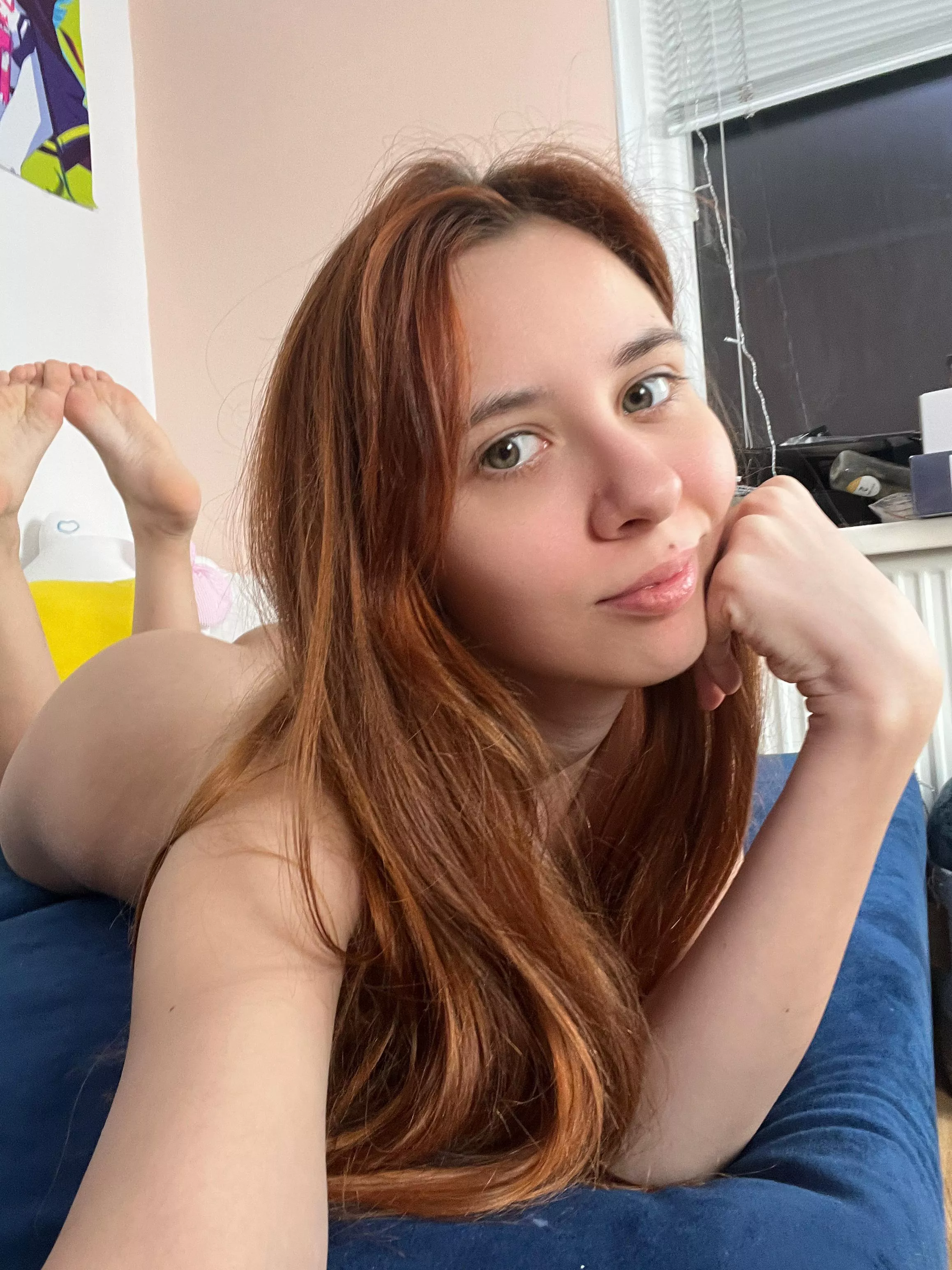 I start my mornings with slutty pics posted by Dasharkiss_real