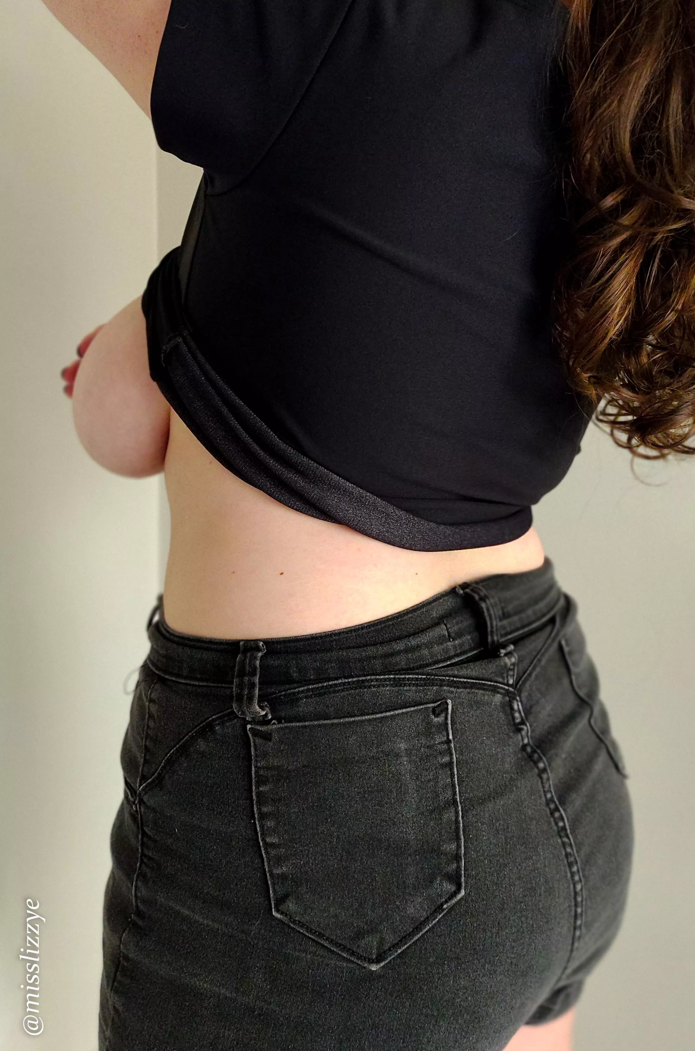 I'll let you hold it for me 😏 posted by misslizzye