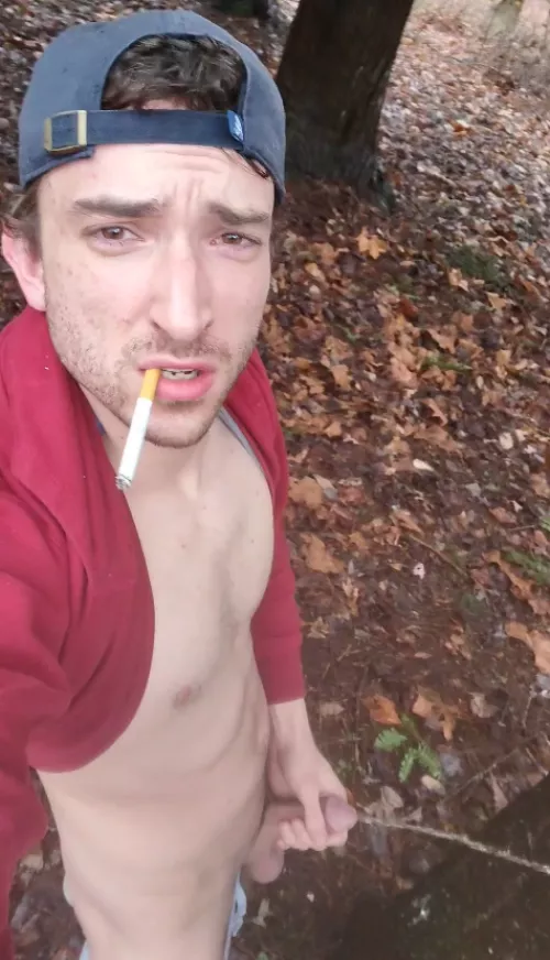 Is smoking and pissing a kink? Any guys here into it? by AlecH420