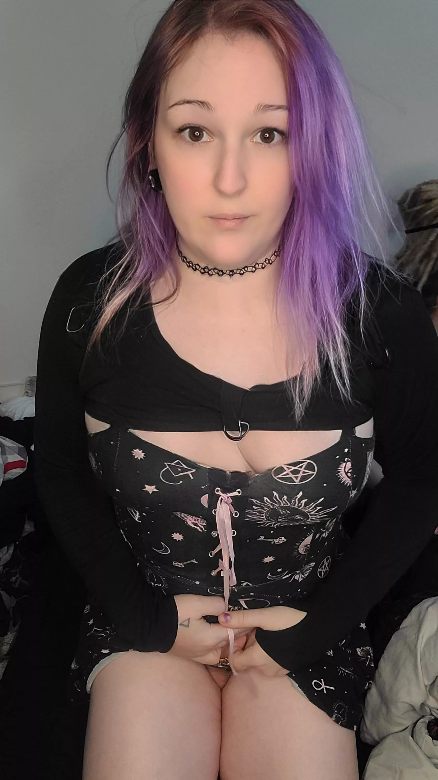 Just a girl in her cage having inappropriate thoughts posted by MillaTheWafer