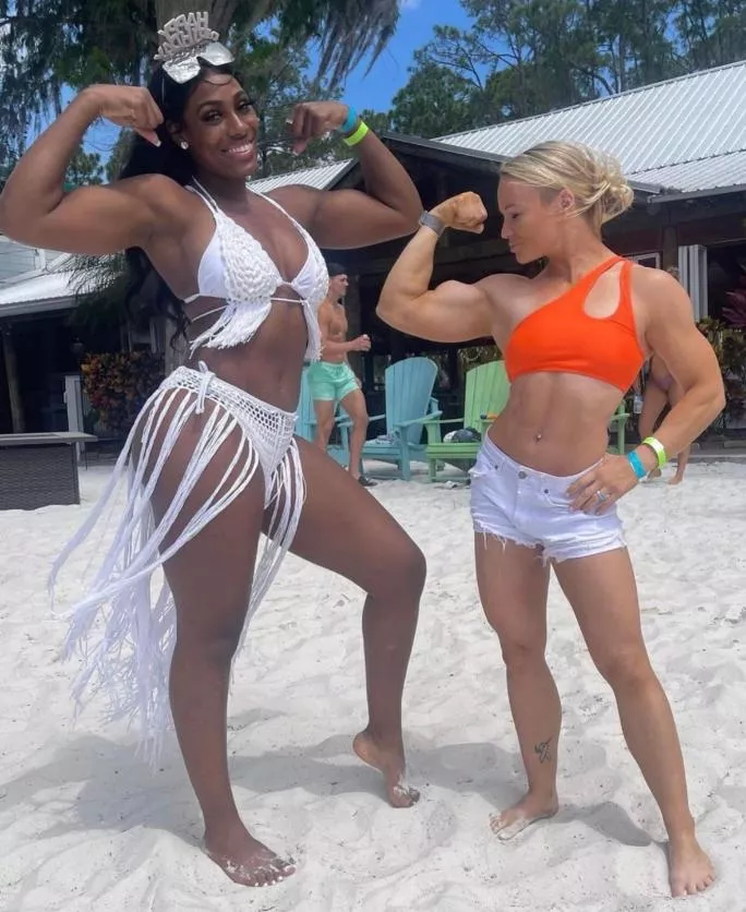 Lash Legend vs Ivy Nile. All that time in the gym only to be completely dwarfed. posted by Jobbers101