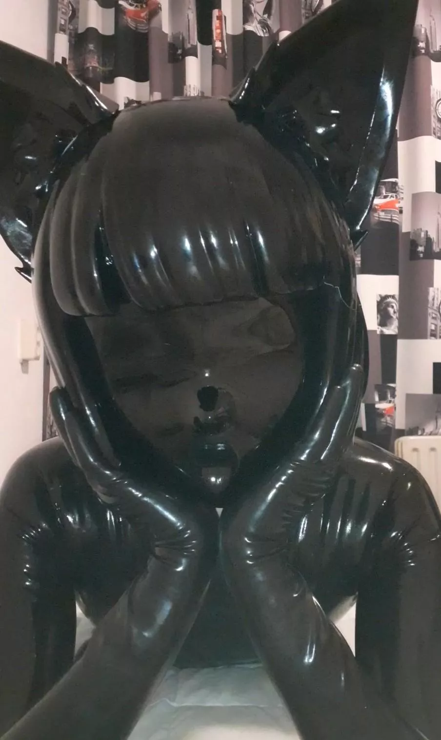 Let me stare into your eyes~ posted by BunchOfTwelveBunnies