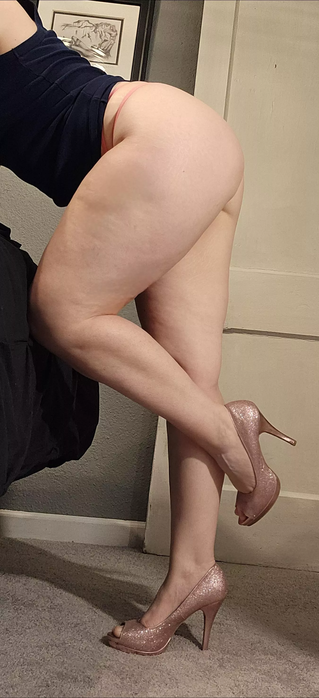 Pink heels and pink thong posted by StoryOfAGemini