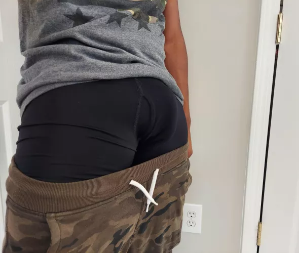 Press your face into it and sniff by Bigblack_8