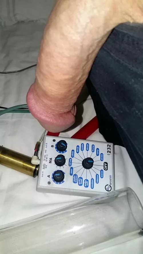 Pump and estim by lowtide68