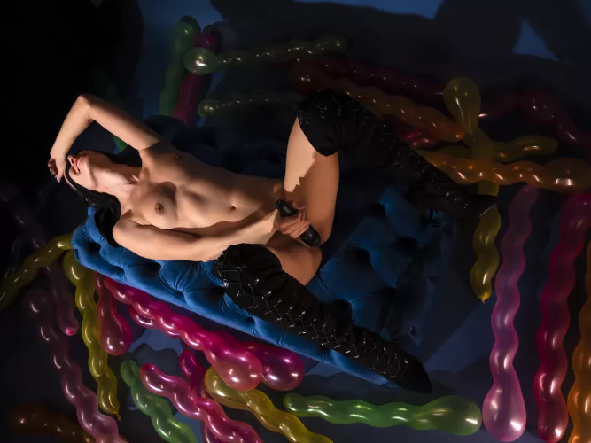 Searching for a good master! https://chaturbate.com/emmaxxxqueen/ by emmaxxxqueen