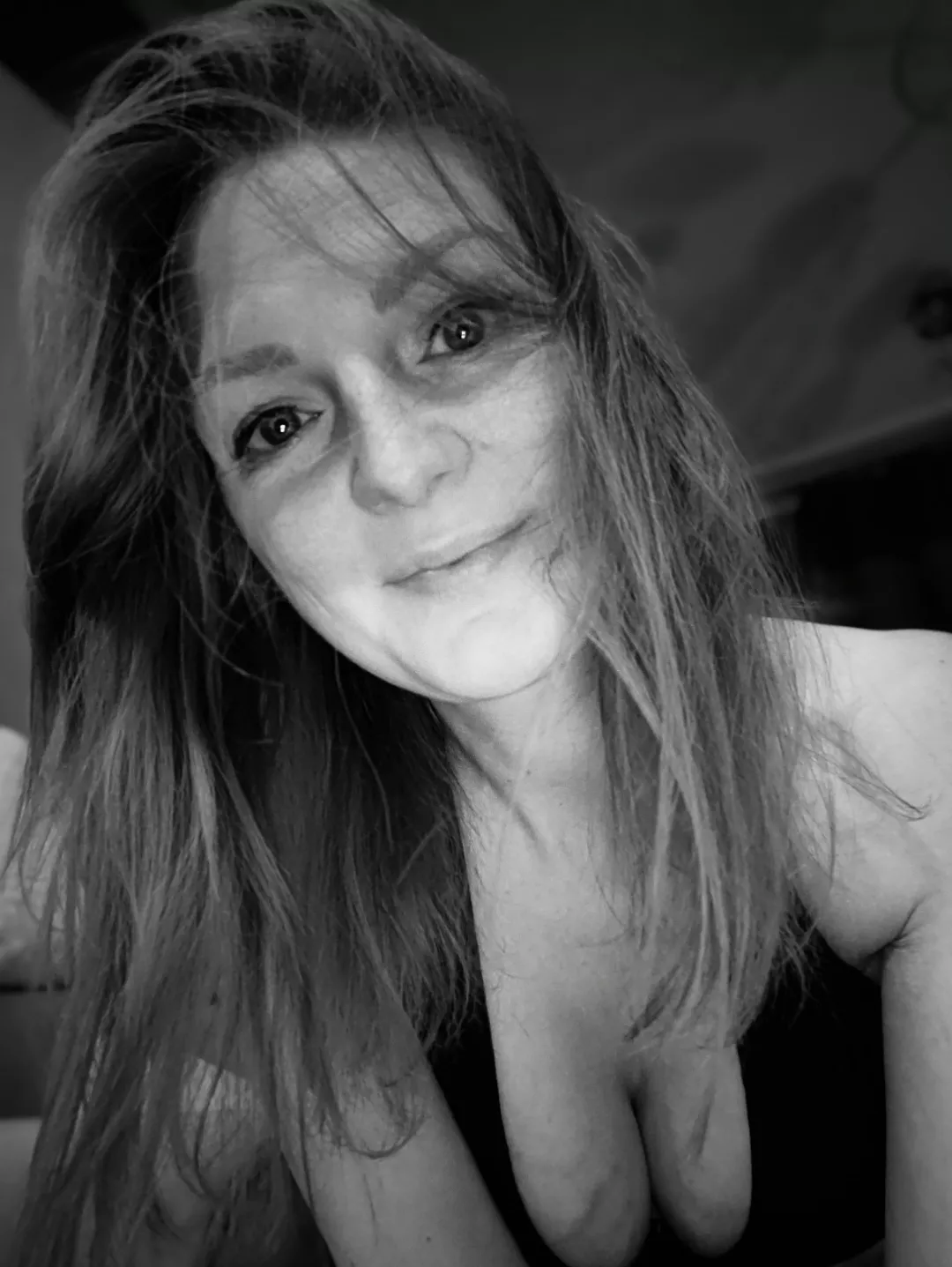 Sometimes the hair just does what it does 😅 posted by GingerPumpkinOf