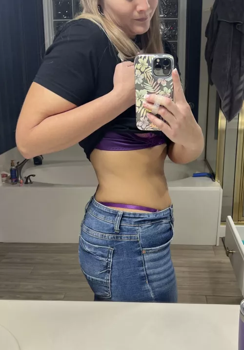 That thing never stays where I put it [f] by TheAshtroNaught