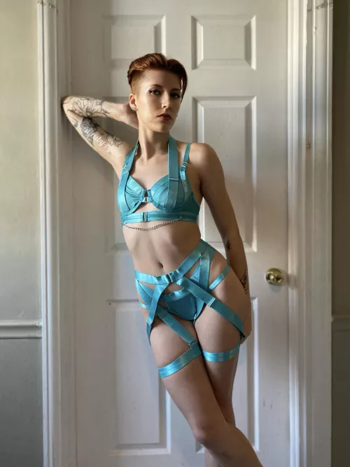 This set has a lot of straps, wanna help me take it off? by ruby-ryder