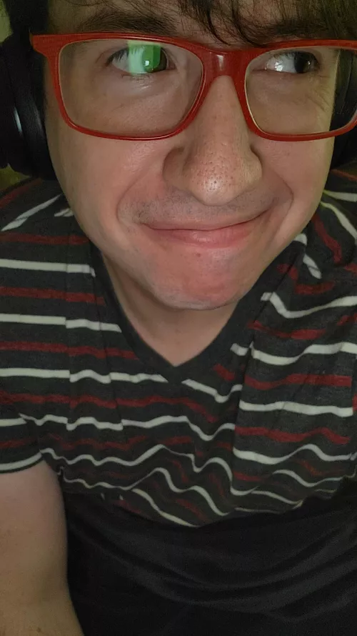 Usually hate pics of myself but felt good here! 😳 by joroni32