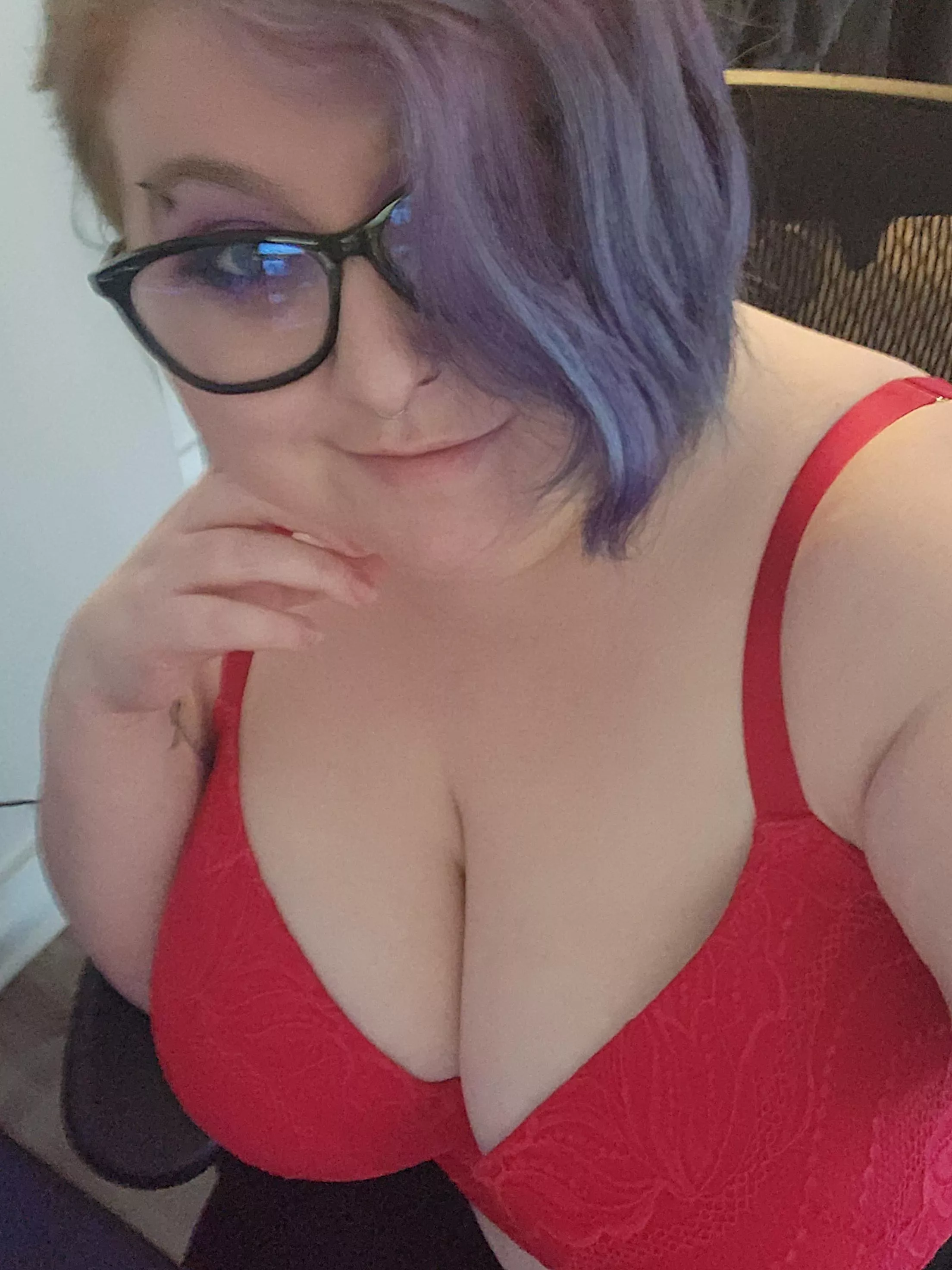 Waiting for you posted by Angel2016Curves