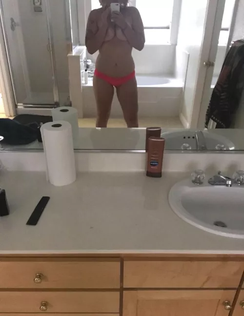 Wide awake.. mom of 2 by kellyham41