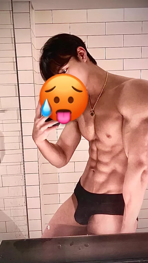 Women who want a horny, dominant, young Korean sex machine leave DM🤤 by DizzySpend8350