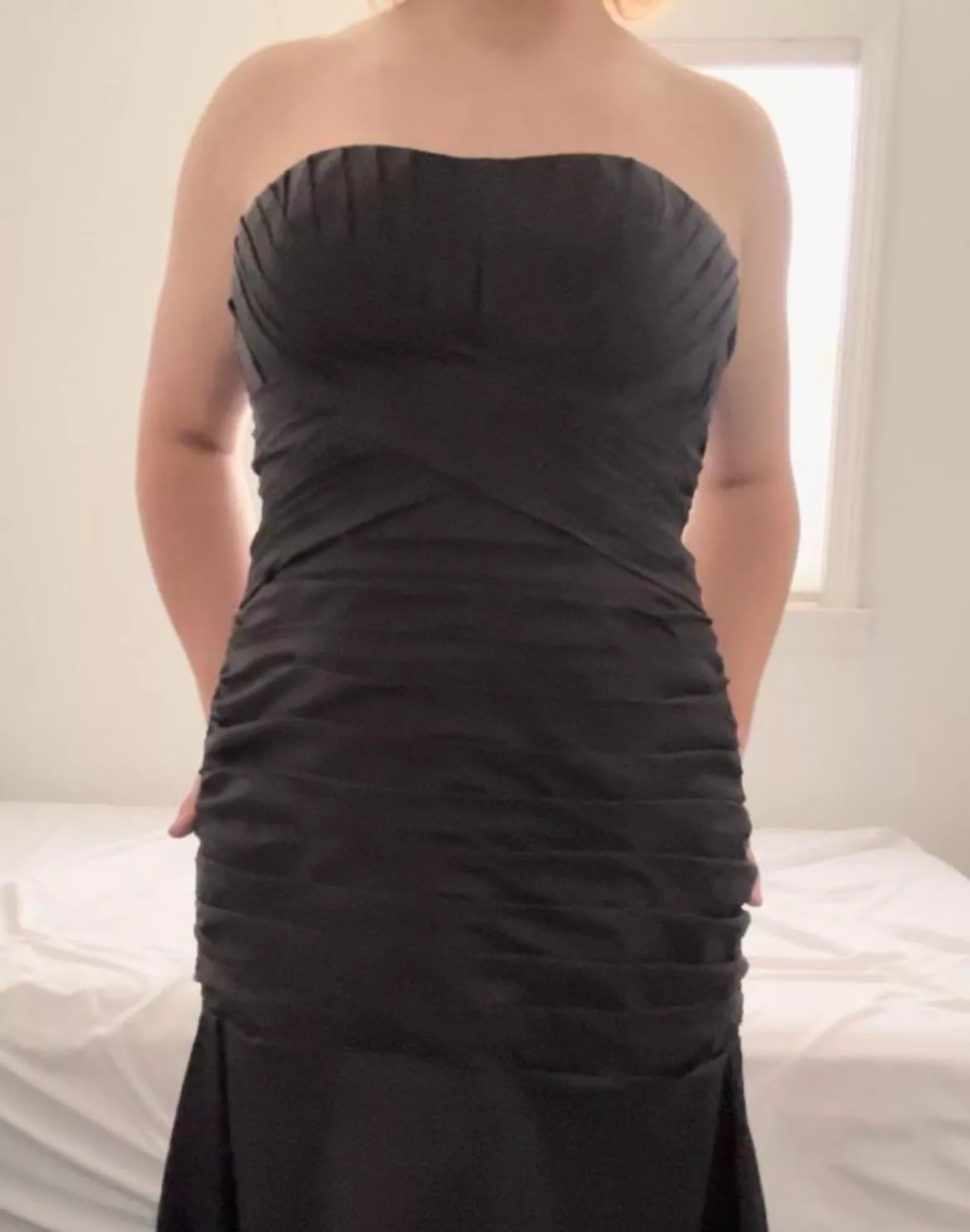 (19m) sisters homecoming dress 💖🥵 posted by EitherRub6337