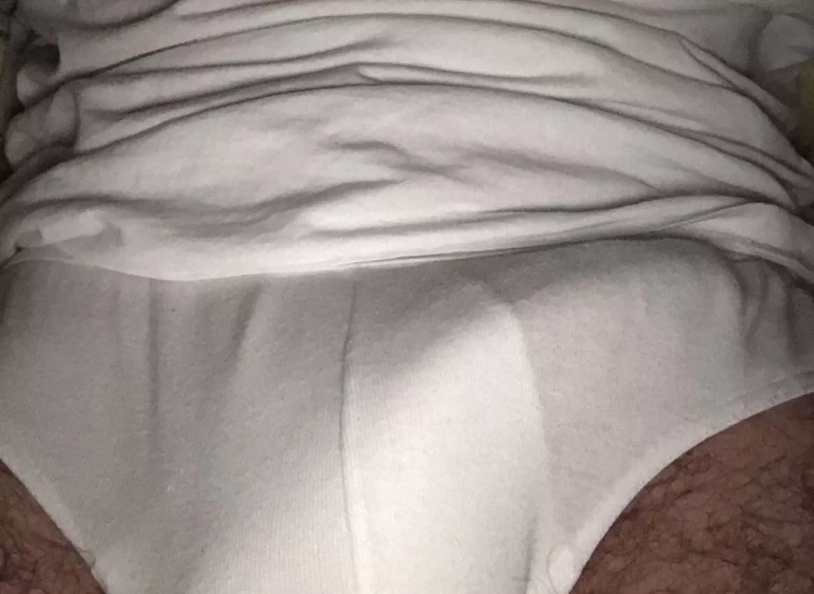 25, very tall guy with and average sized dick. I love getting outsized by shorter dudes and teased about it. Snap is yassinn2869 posted by Sph2869