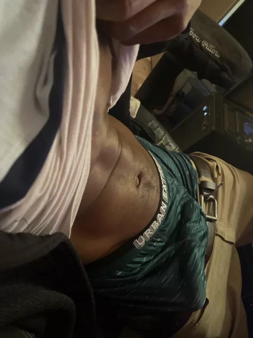 30 bi tease hmu to rp and show off by PsychedelicPachyderm