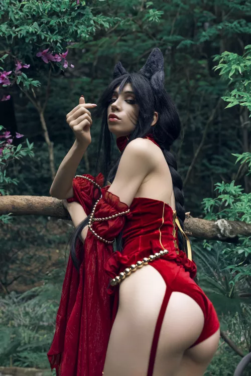 ahri wants you to take care of her four holes by LunedCrevan