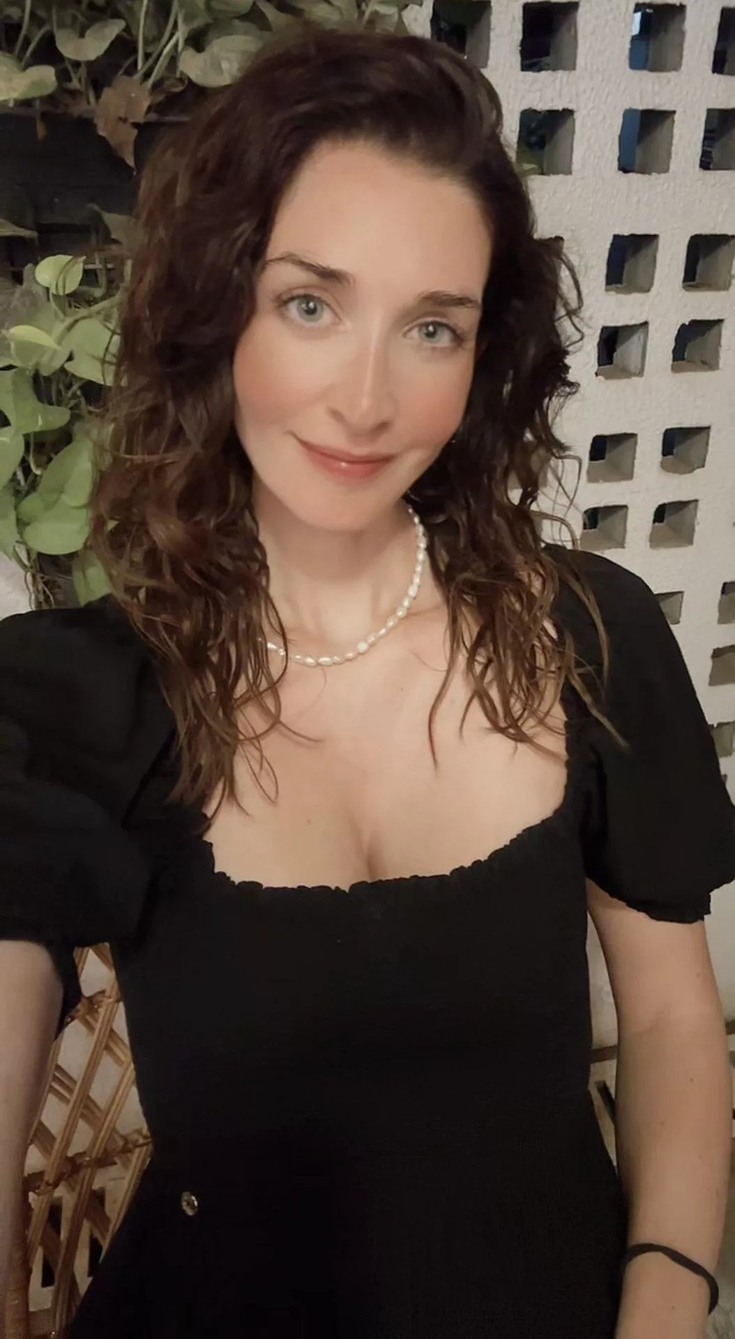 Am I the type of girl you'd bring to your parents? posted by Emergency_Flower_437