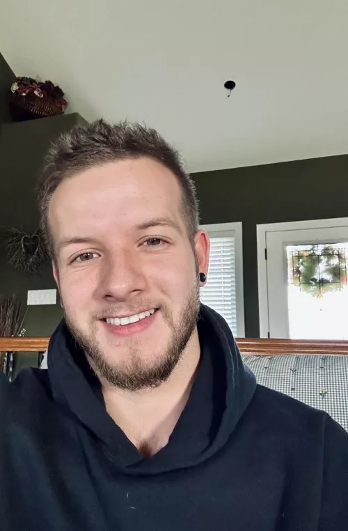 Anyone who can hold a convo? by ovojavrr