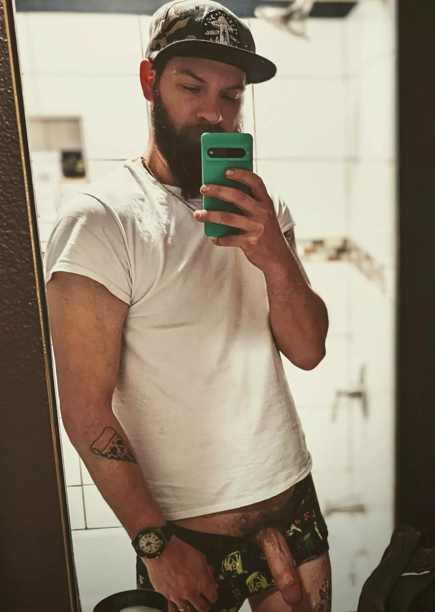 Be honest, would you suck me off? (33) posted by chad_flenderson69