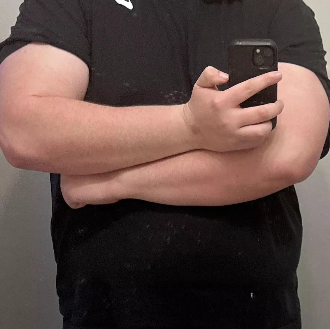 Big man forearms posted by TheRollingStone69