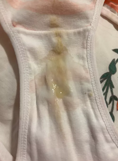 Can you tell I'm ovulating? >///< by PetiteTyrant