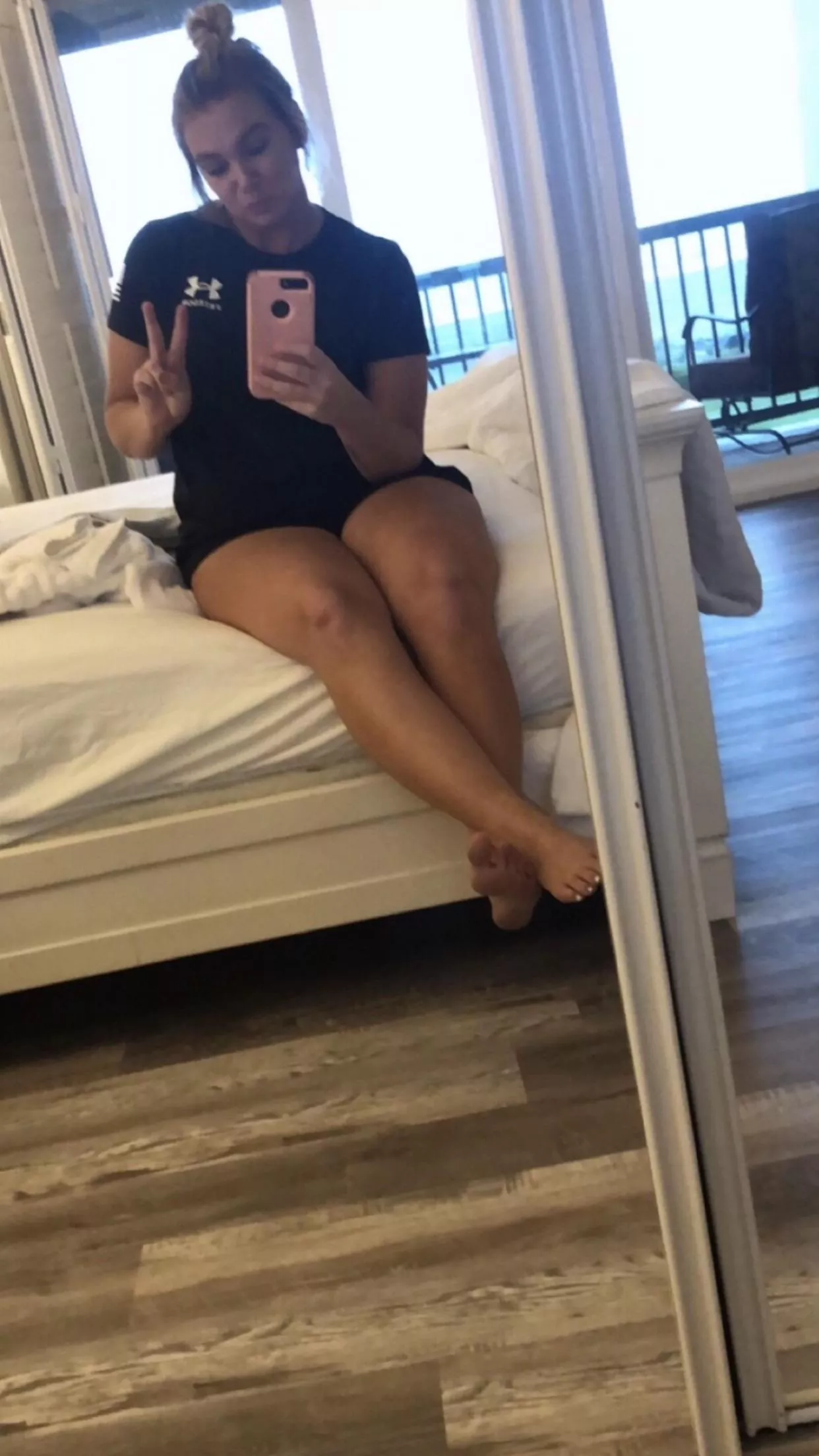 Come say hey 😈 oc posted by bflow912