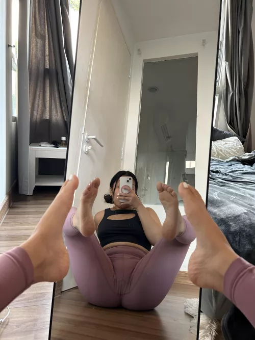 Could I send you pics like this everyday? oc by tinayama