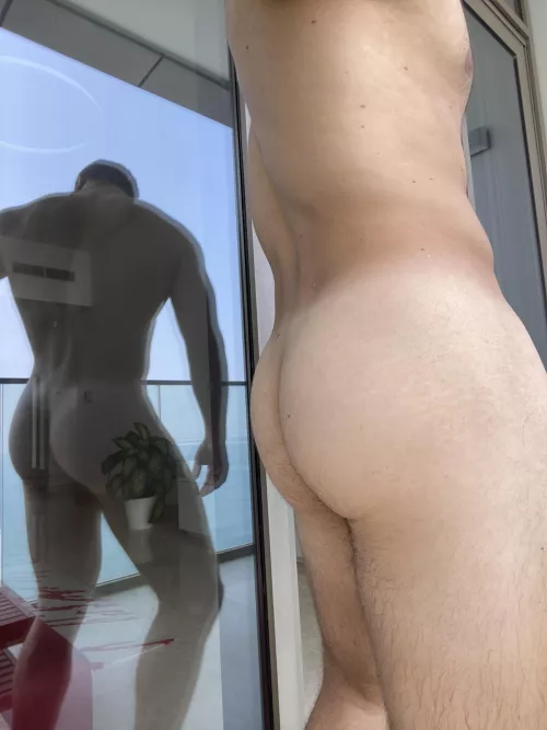 Damn, I’m impressed by the reflection by FitnHard69