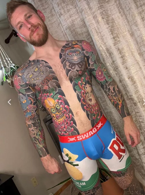 Do you like chips cuz I’ve got some creamy dip for you by onebigtattoo