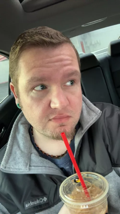 Does anyone play BeamNG by pressypoo