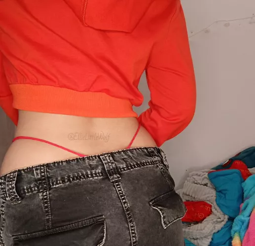 honey, can you see the tantalizing hint of my thong peeking out above these low-rise jeans? Or are you too distracted by other thoughts? 🤭 by EllieLittleWolf