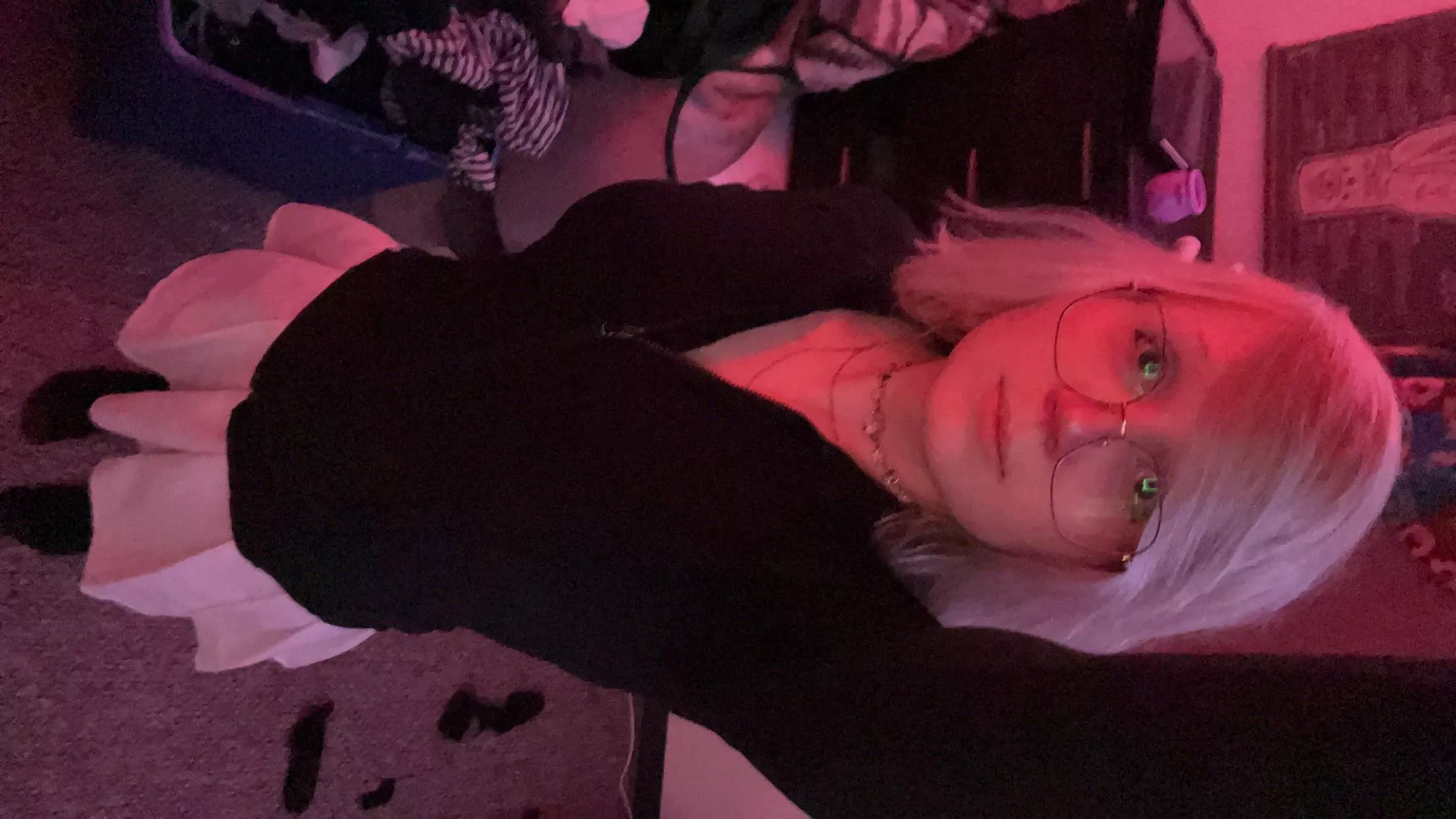 Hugggg meeeee posted by Elementalvirgo666