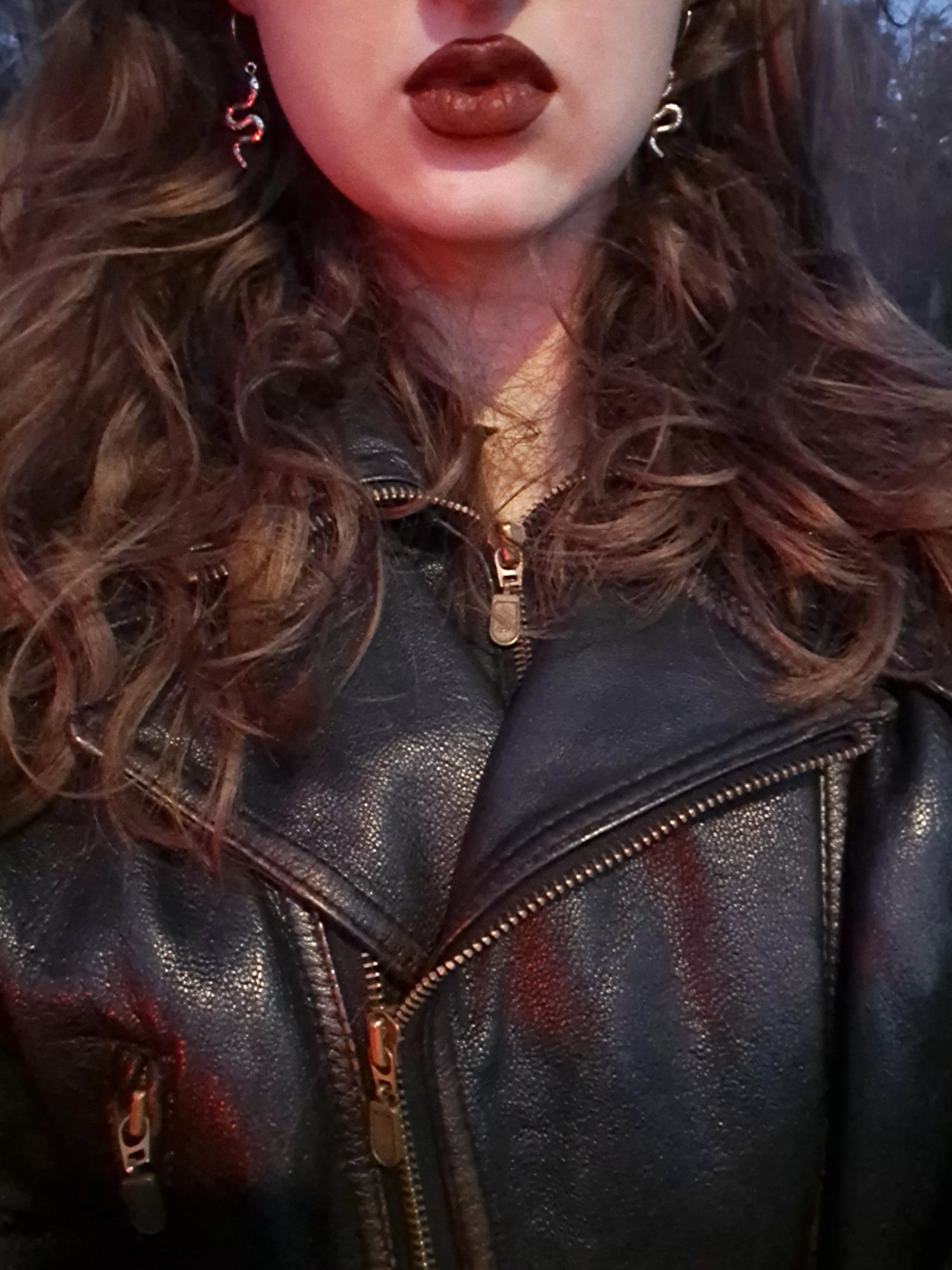 I love night lighting so much in this outfit. Also, these earrings are cute, aren't they? 🐍 posted by Goddess_Irina