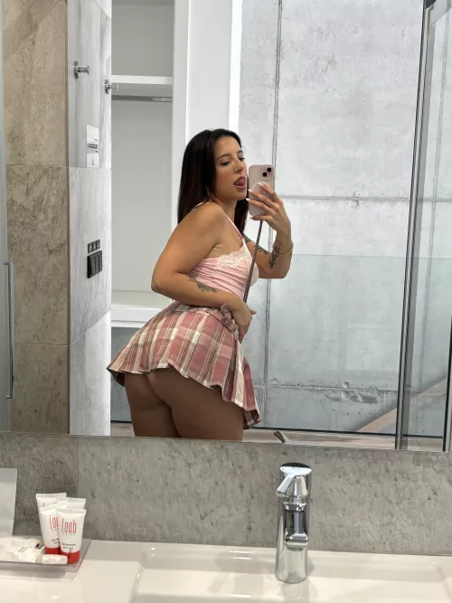 I woul like some redditor to cum on my tits by SharplyQuick