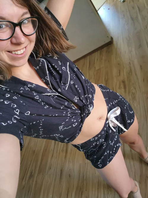 If you came to borrow a cup a sugar, I'd ask you to come inside. by HopeHotwife