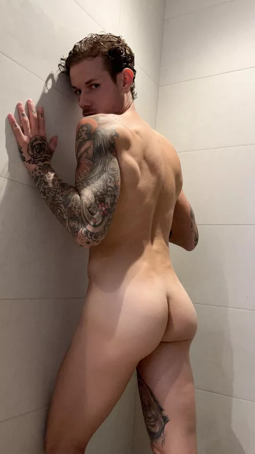 Keep your eyes on me by mr_giorgio_t