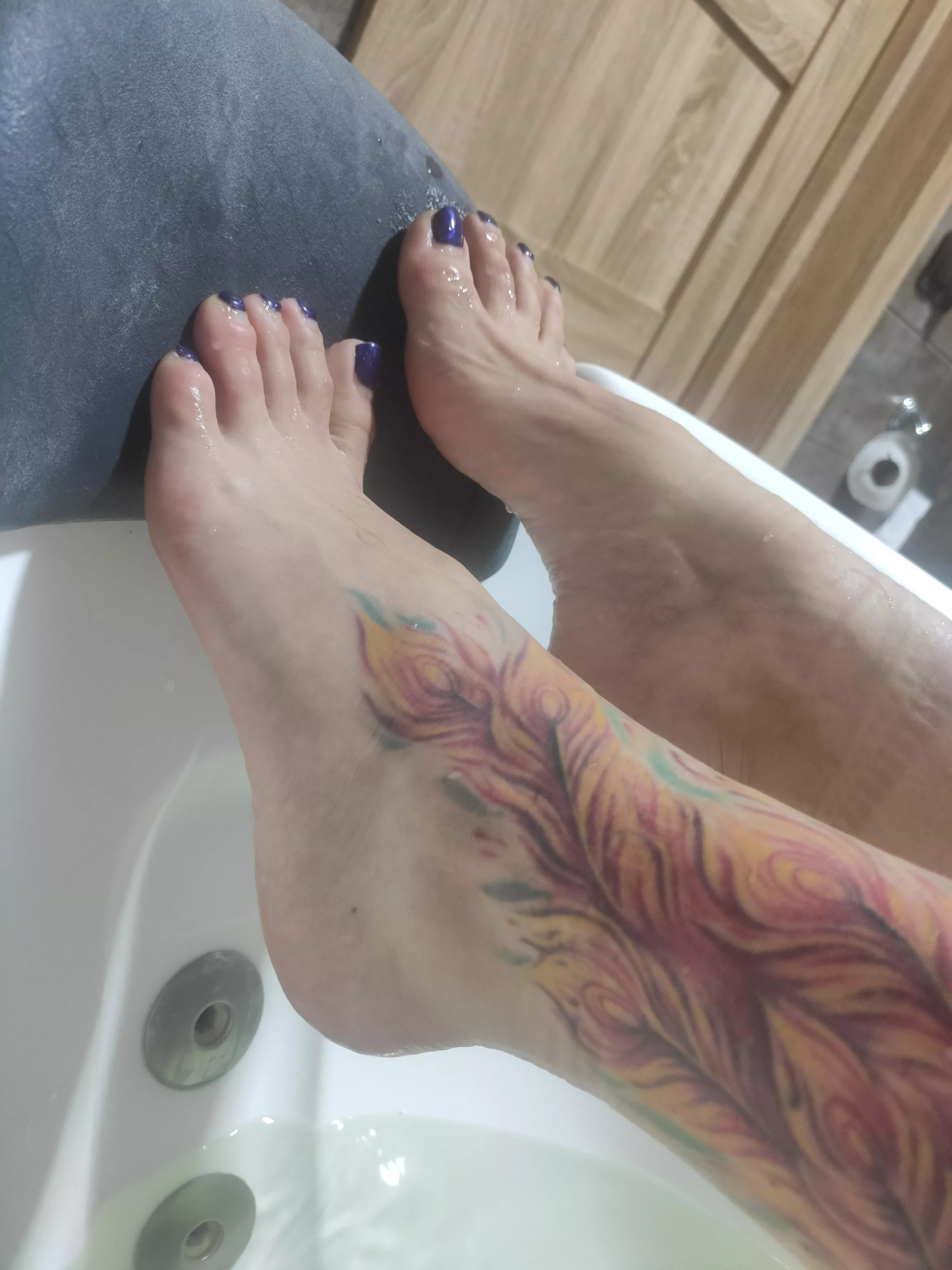 lick my feet and i'll let you fuck me oc posted by ApplicationVast7607