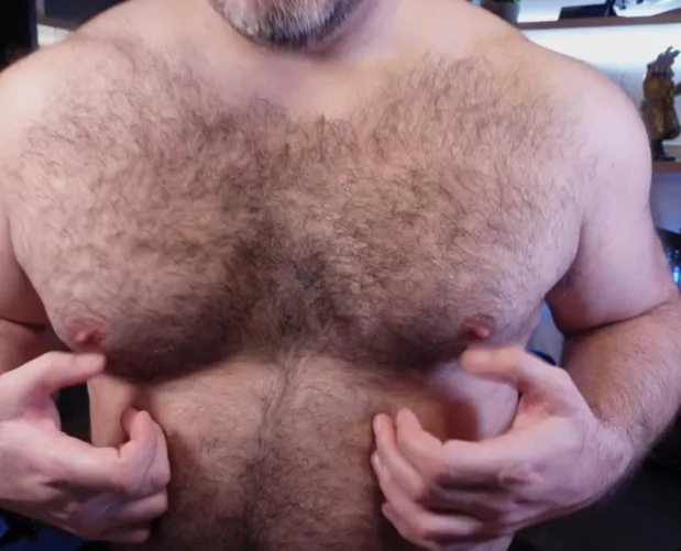 More hands needed (41) by dyv2